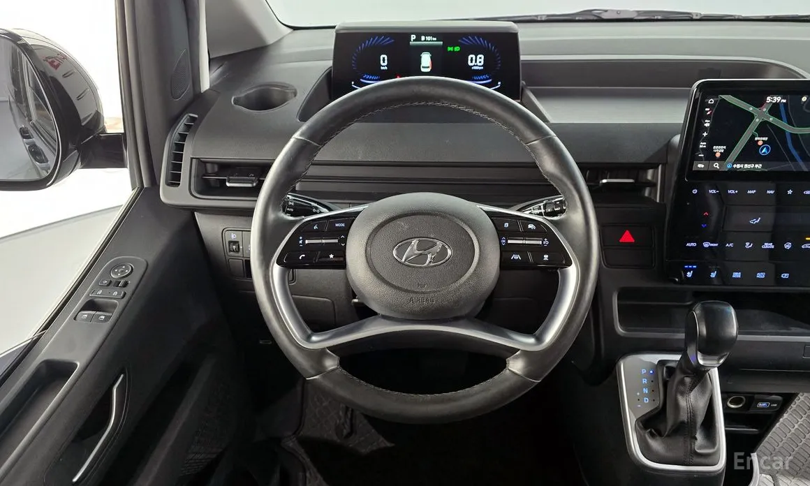 Фото 13 - Hyundai Staria