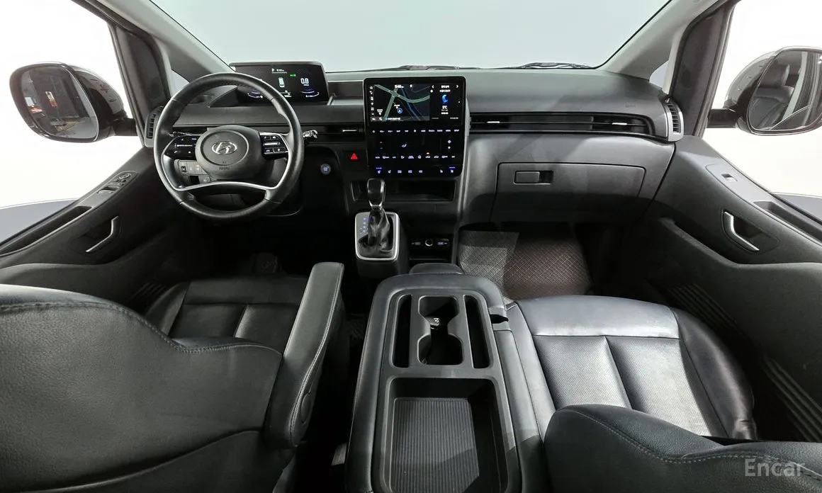 Фото 7 - Hyundai Staria