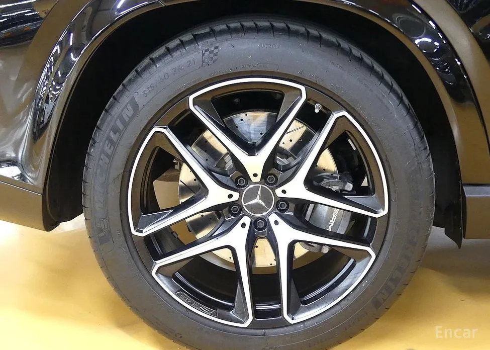 Фото 5 - Mercedes-Benz GLE-Class