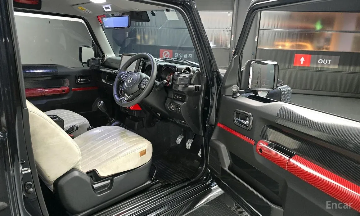 Фото 10 - Suzuki Jimny