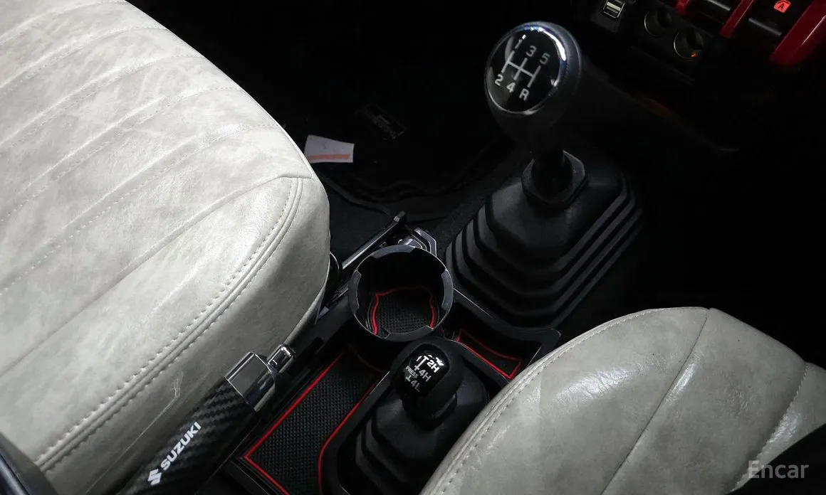 Фото 9 - Suzuki Jimny