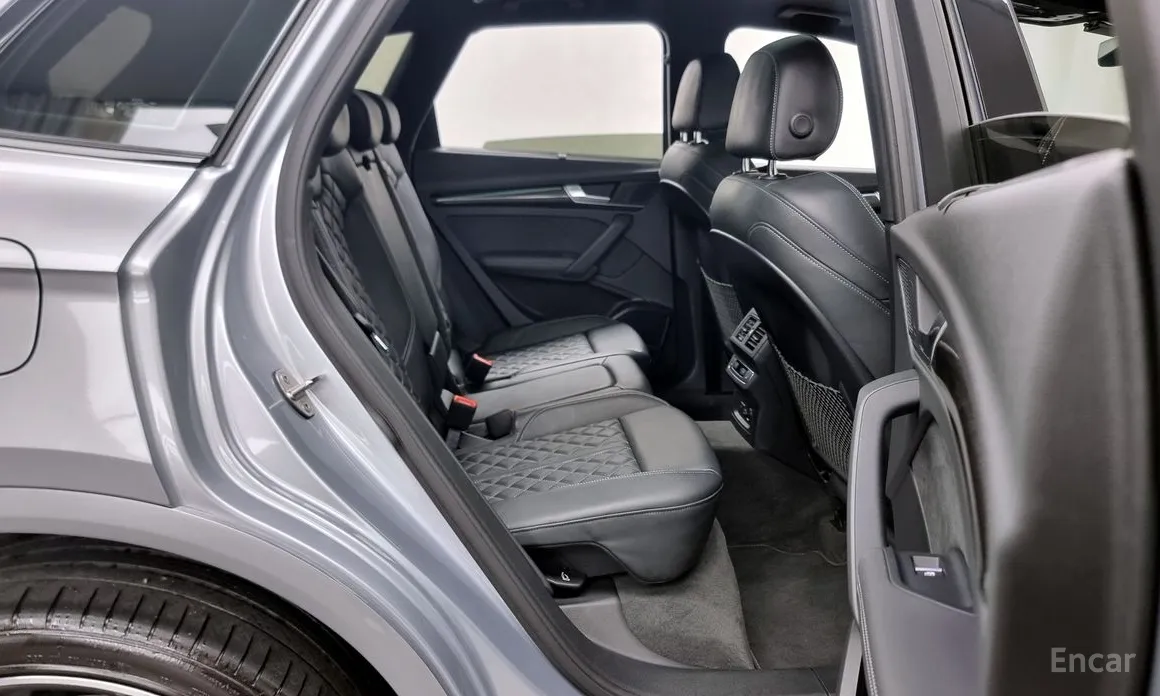 Фото 12 - Audi SQ5