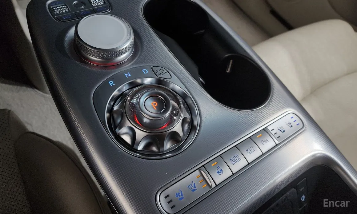 Фото 9 - Genesis GV60