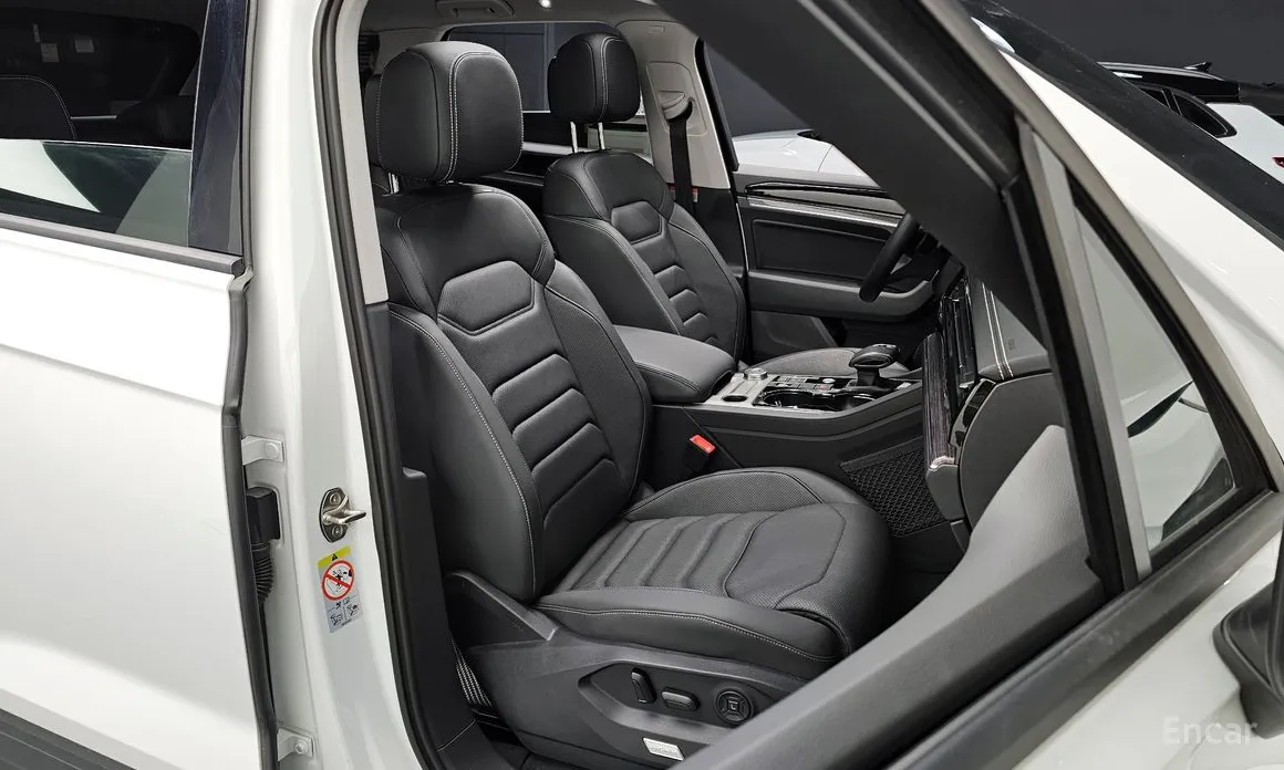 Фото 10 - Volkswagen Touareg