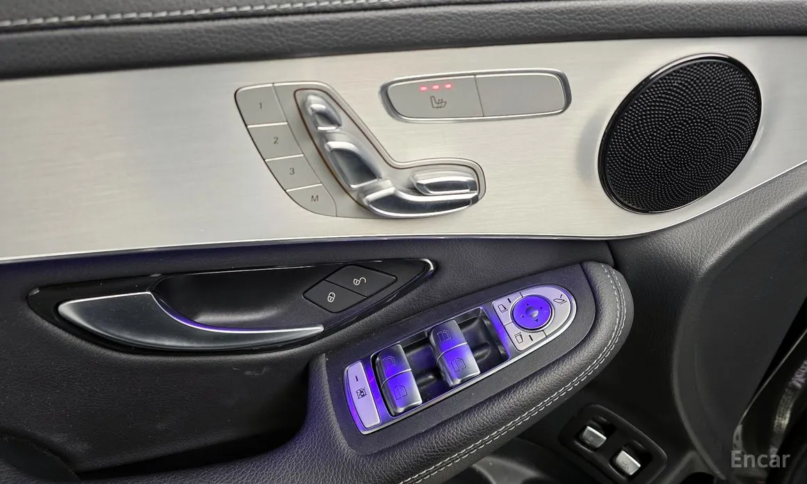 Фото 14 - Mercedes-Benz GLC-Class