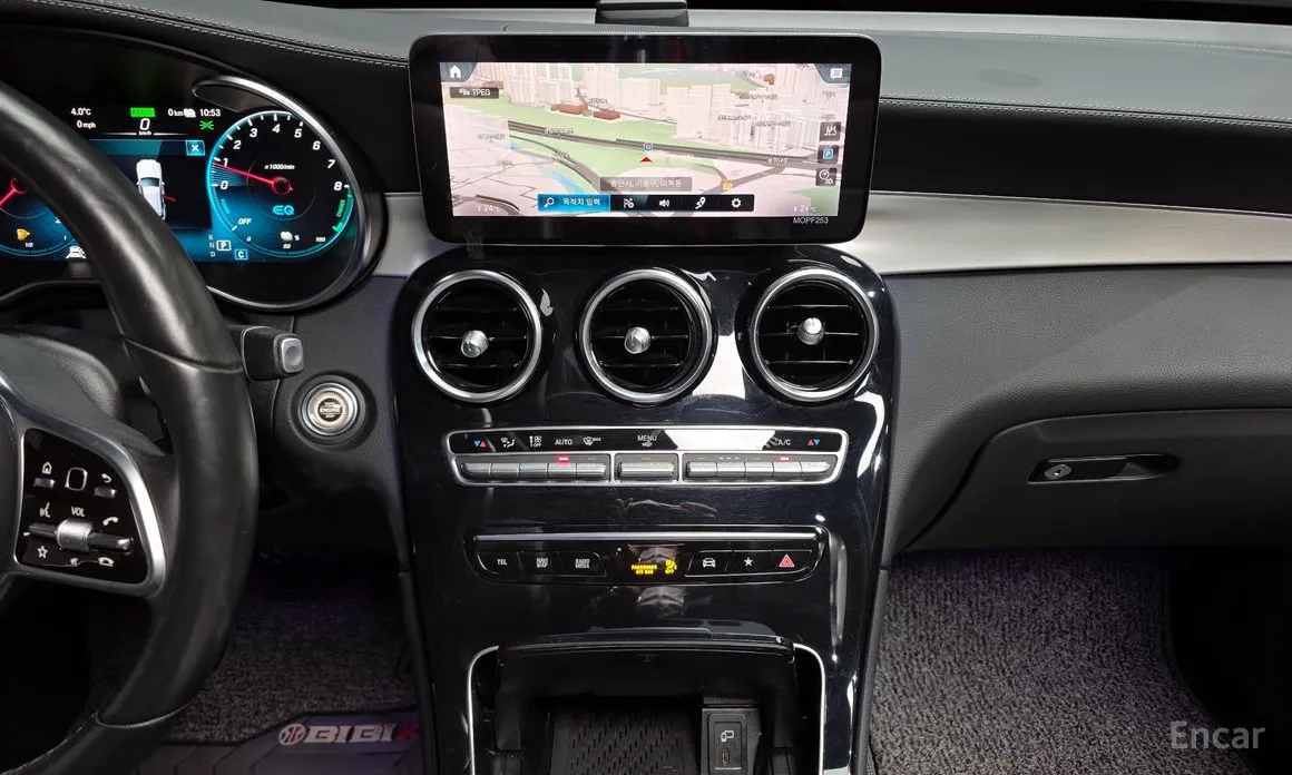 Фото 15 - Mercedes-Benz GLC-Class