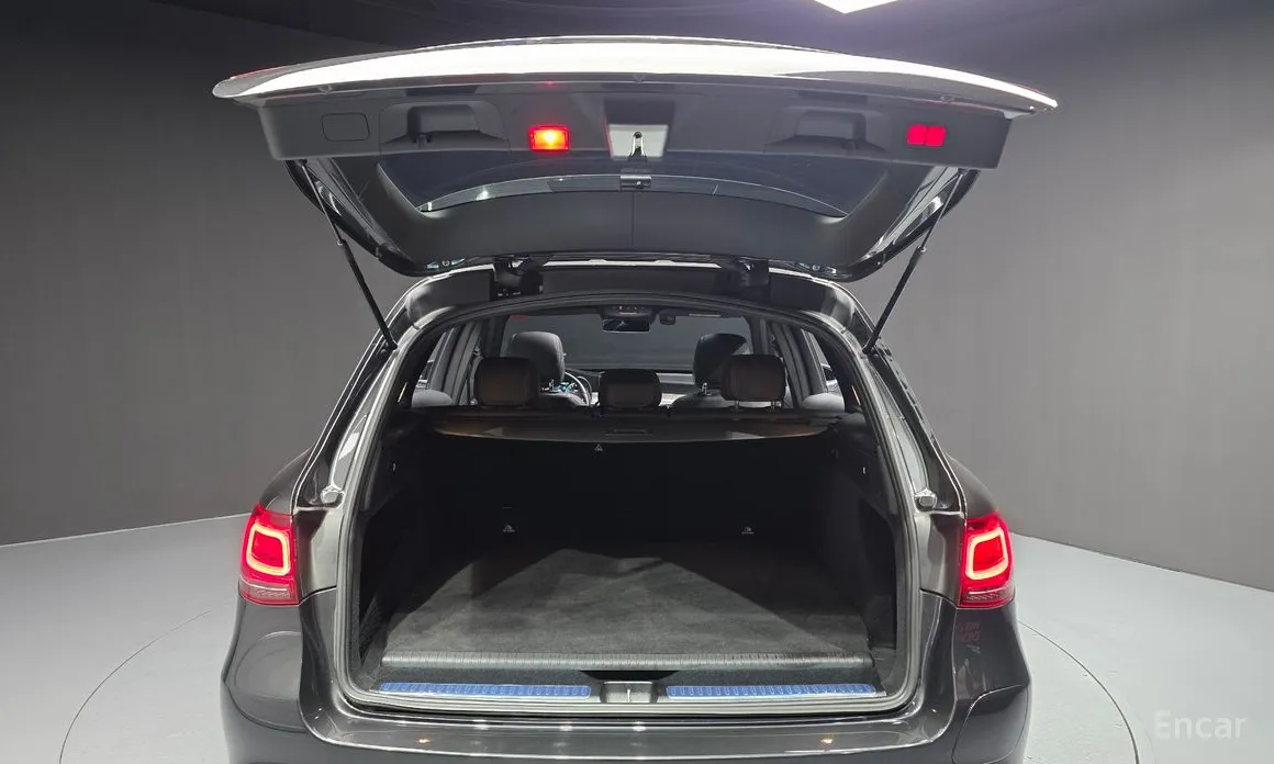 Фото 20 - Mercedes-Benz GLC-Class