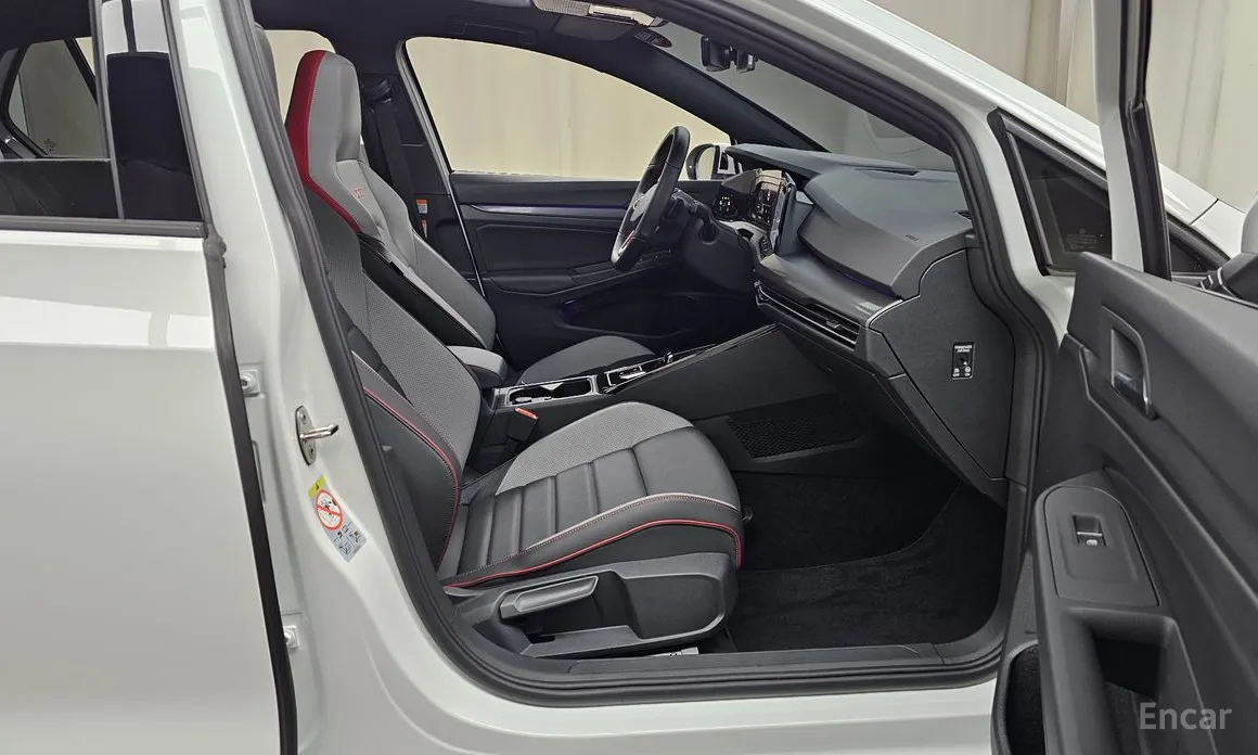 Фото 11 - Volkswagen Golf