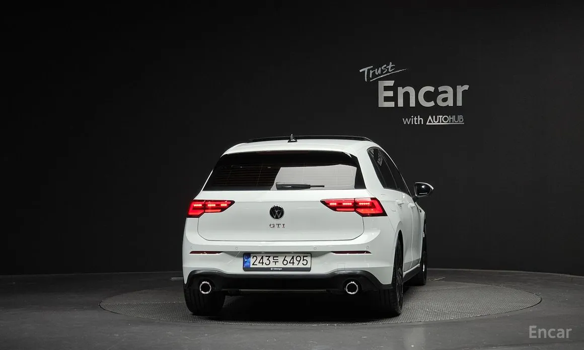 Фото 4 - Volkswagen Golf