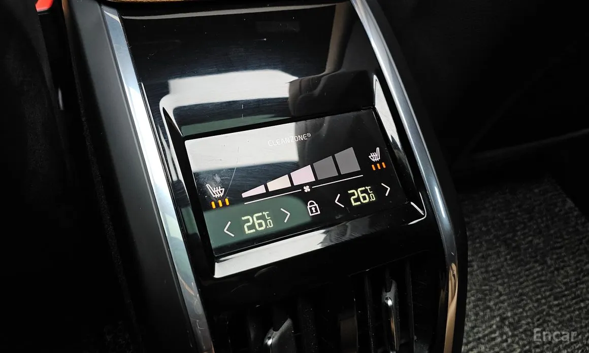 Фото 19 - Volvo S90