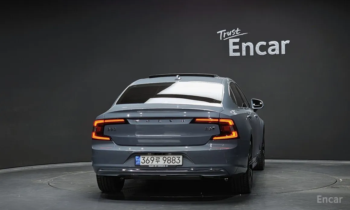 Фото 4 - Volvo S90