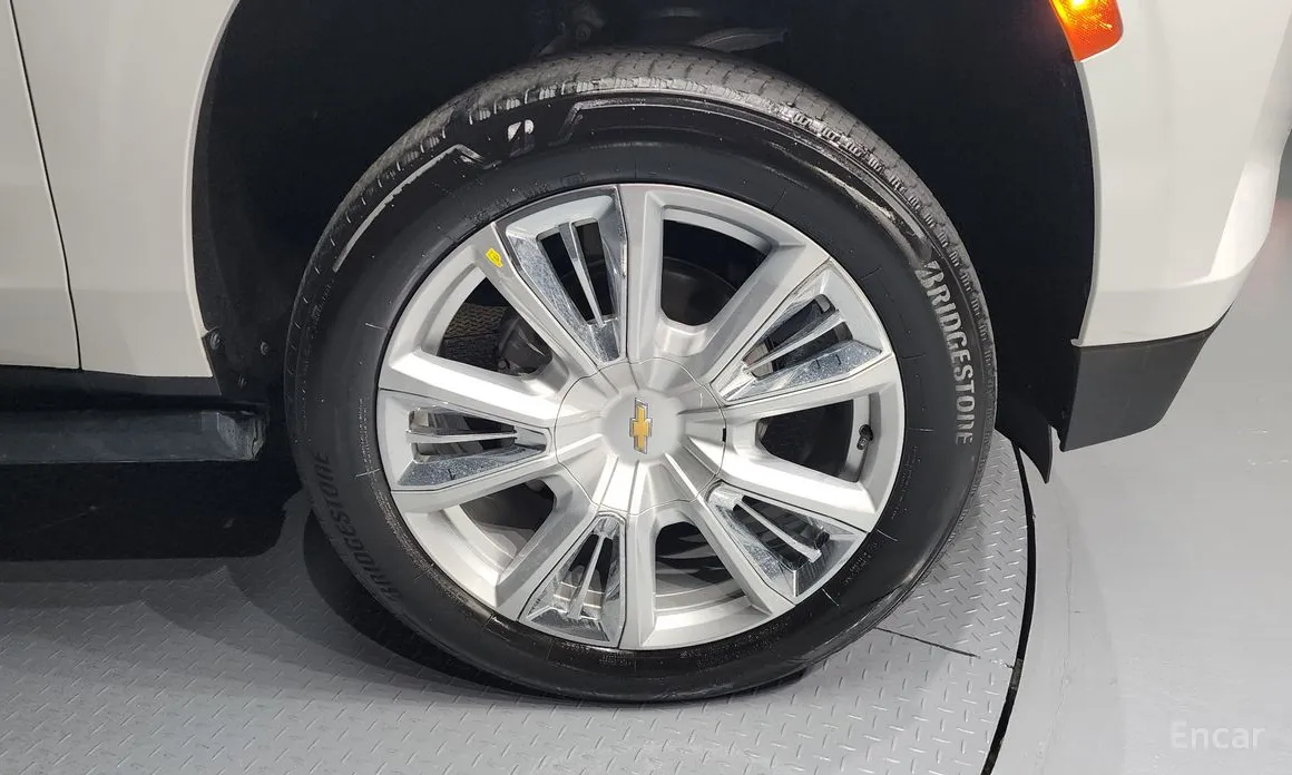 Фото 5 - Chevrolet Tahoe