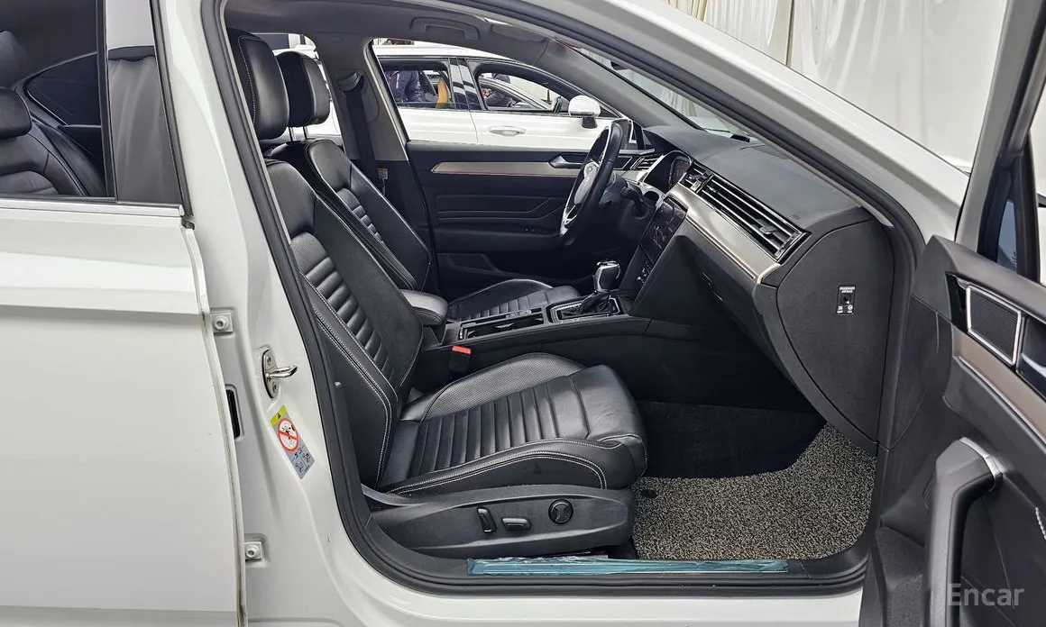 Фото 11 - Volkswagen Passat