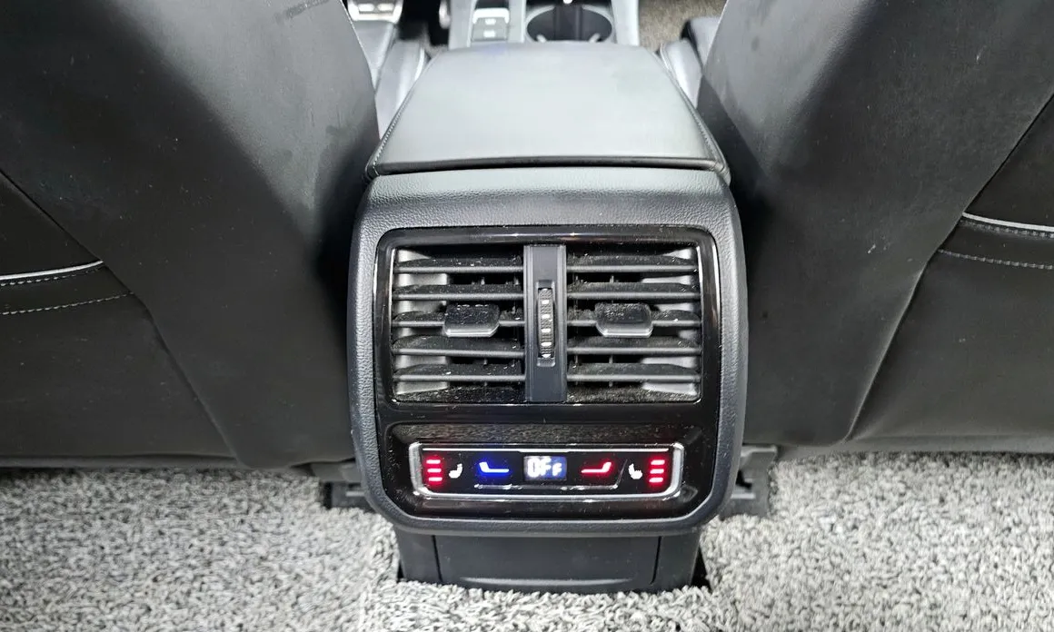 Фото 18 - Volkswagen Passat