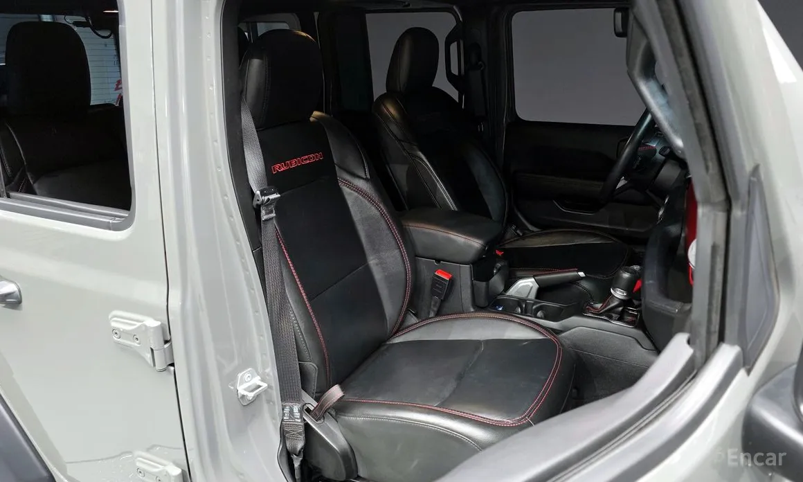 Фото 10 - Jeep Wrangler