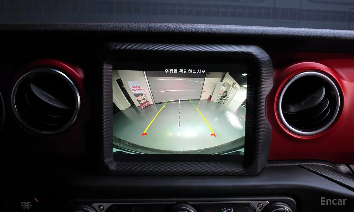 Фото 14 - Jeep Wrangler