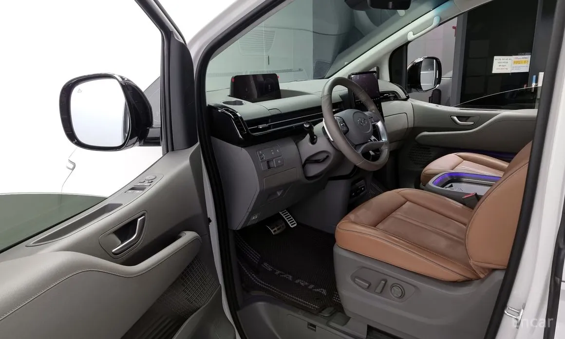 Фото 10 - Hyundai Staria