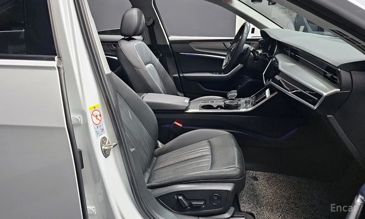 Фото 10 - Audi A6