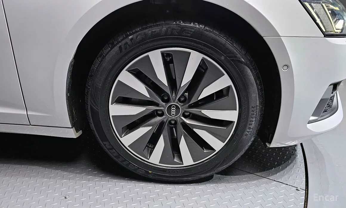 Фото 5 - Audi A6