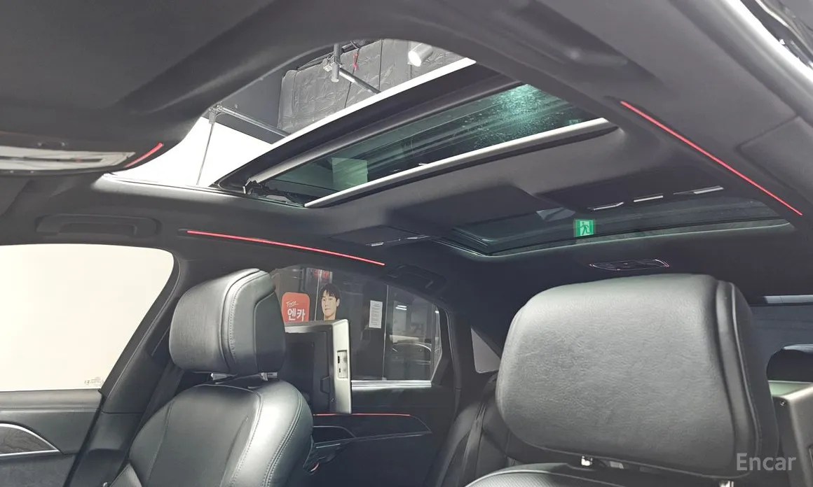 Фото 18 - Audi A8