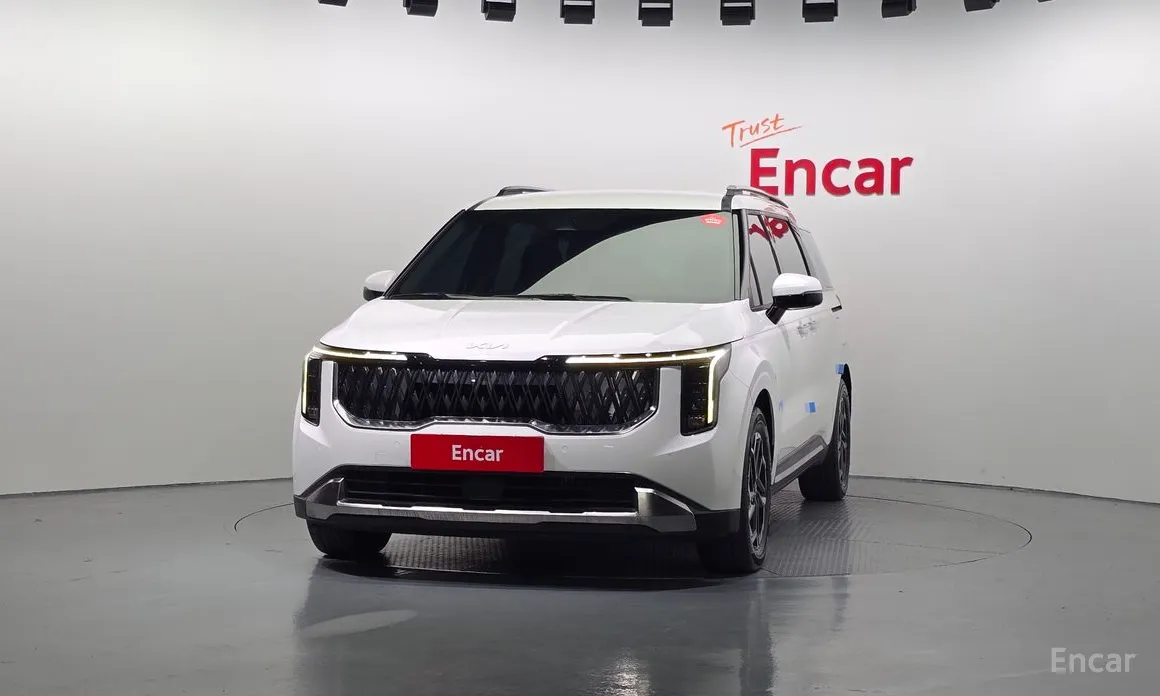 Фото 3 - Kia Carnival