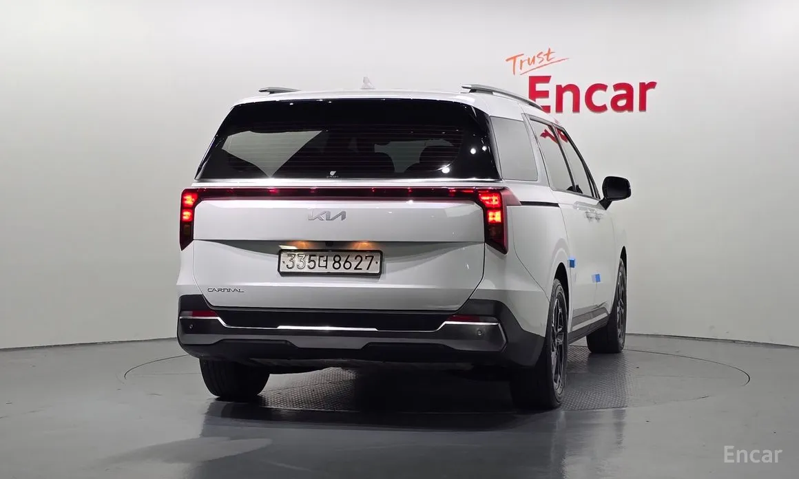 Фото 4 - Kia Carnival