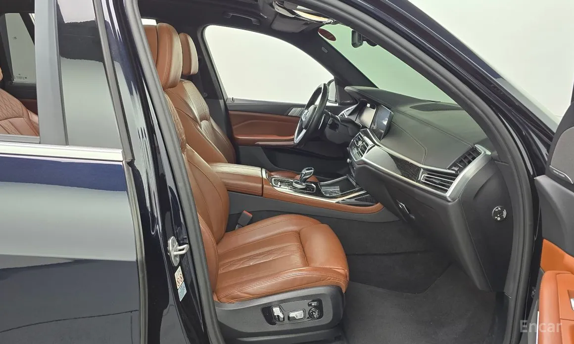 Фото 11 - BMW X7