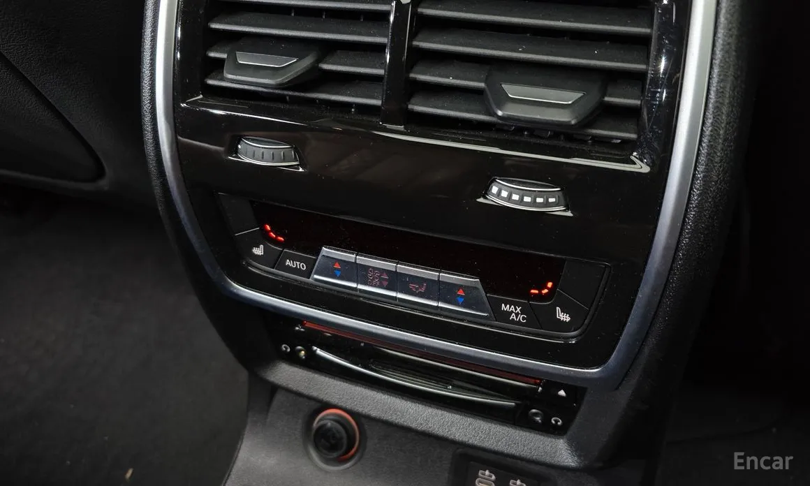 Фото 18 - BMW X7