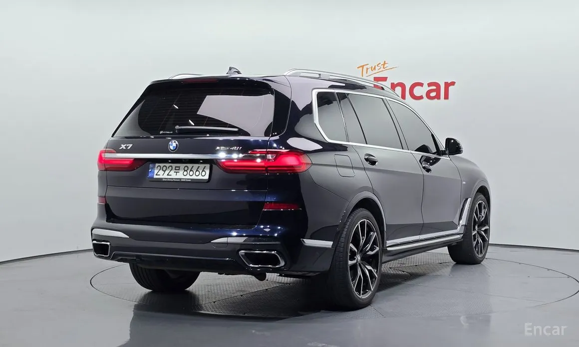 Фото 2 - BMW X7