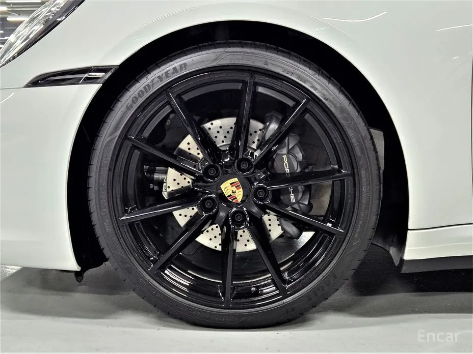 Фото 5 - Porsche 911