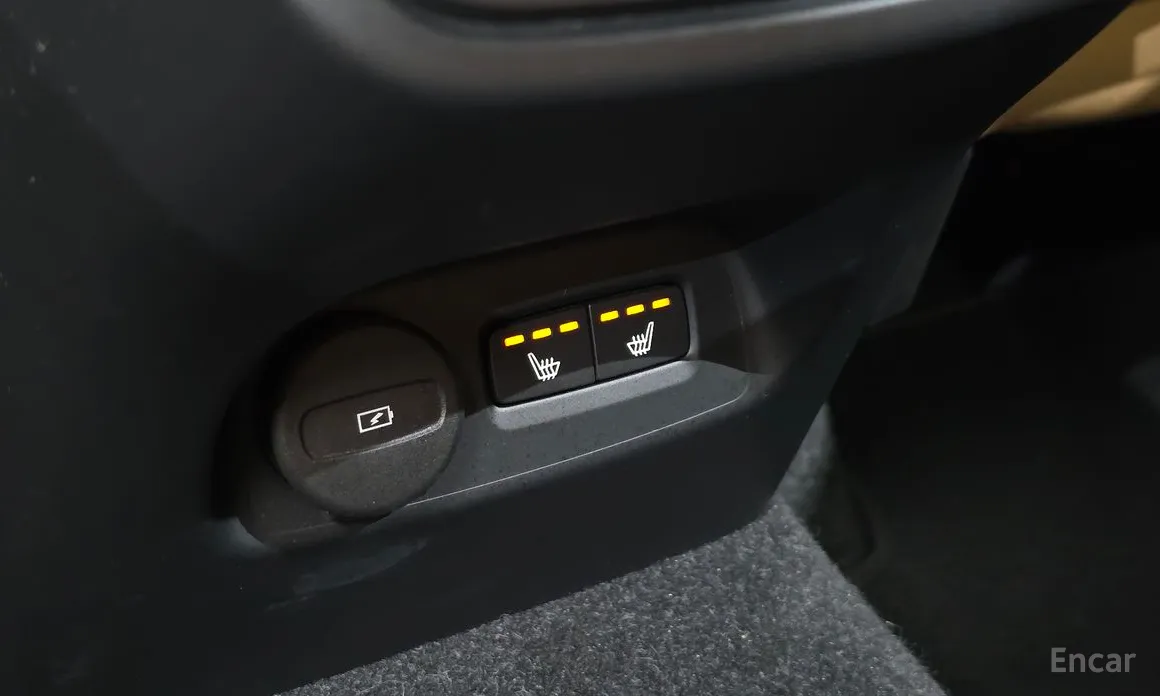 Фото 19 - Volvo XC40