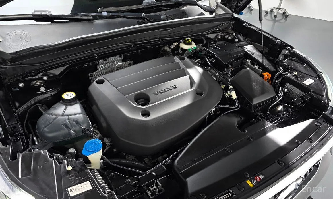 Фото 6 - Volvo XC40