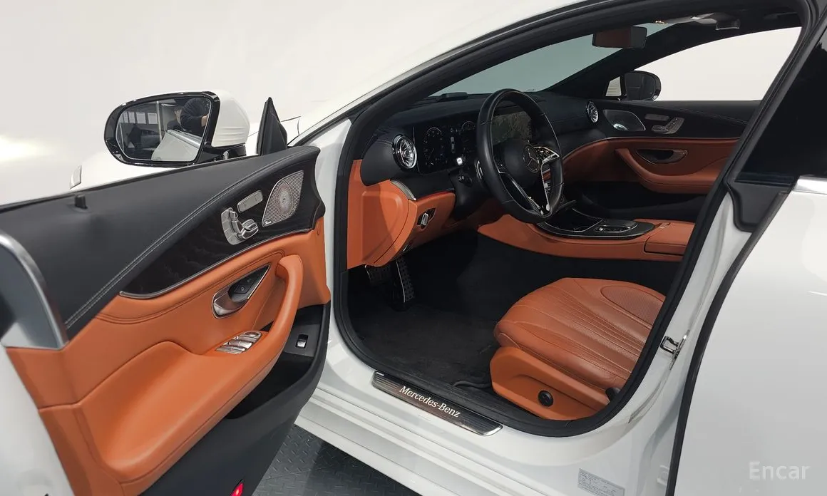 Фото 10 - Mercedes-Benz CLS-Class