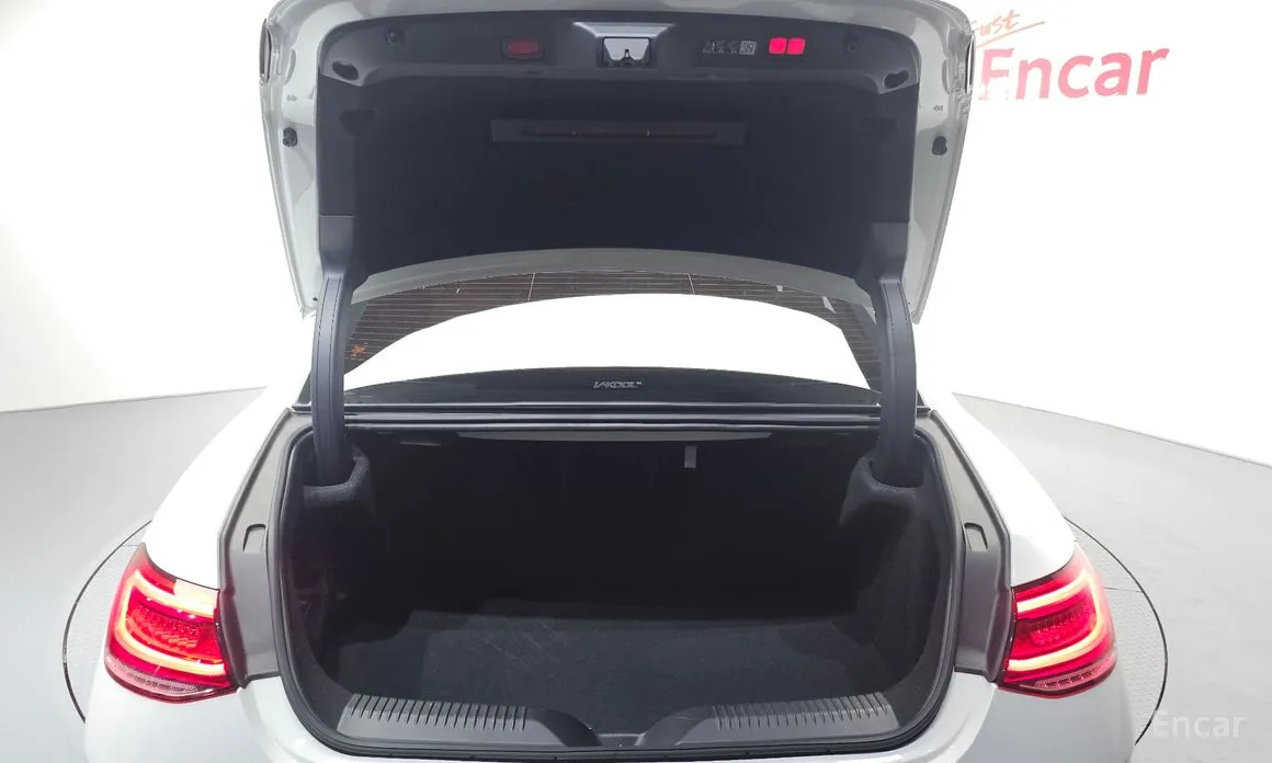 Фото 20 - Mercedes-Benz CLS-Class