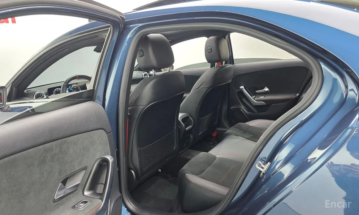 Фото 18 - Mercedes-Benz A-Class