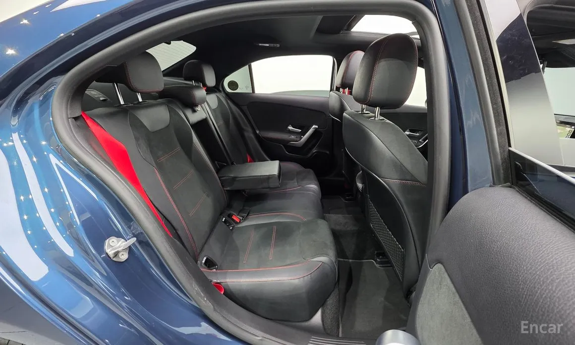 Фото 19 - Mercedes-Benz A-Class