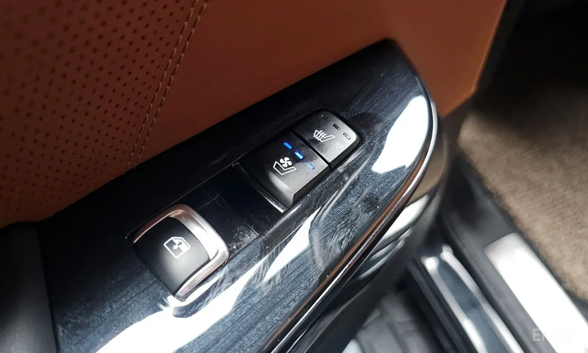 Фото 17 - Kia Mohave