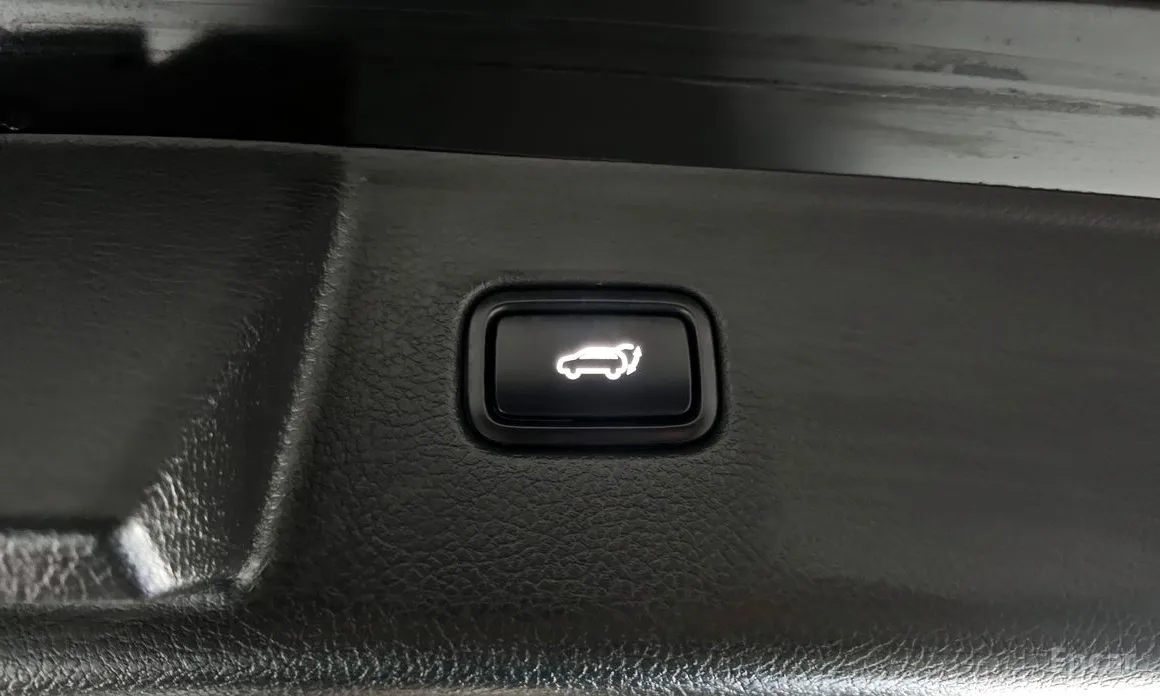 Фото 18 - Kia Mohave