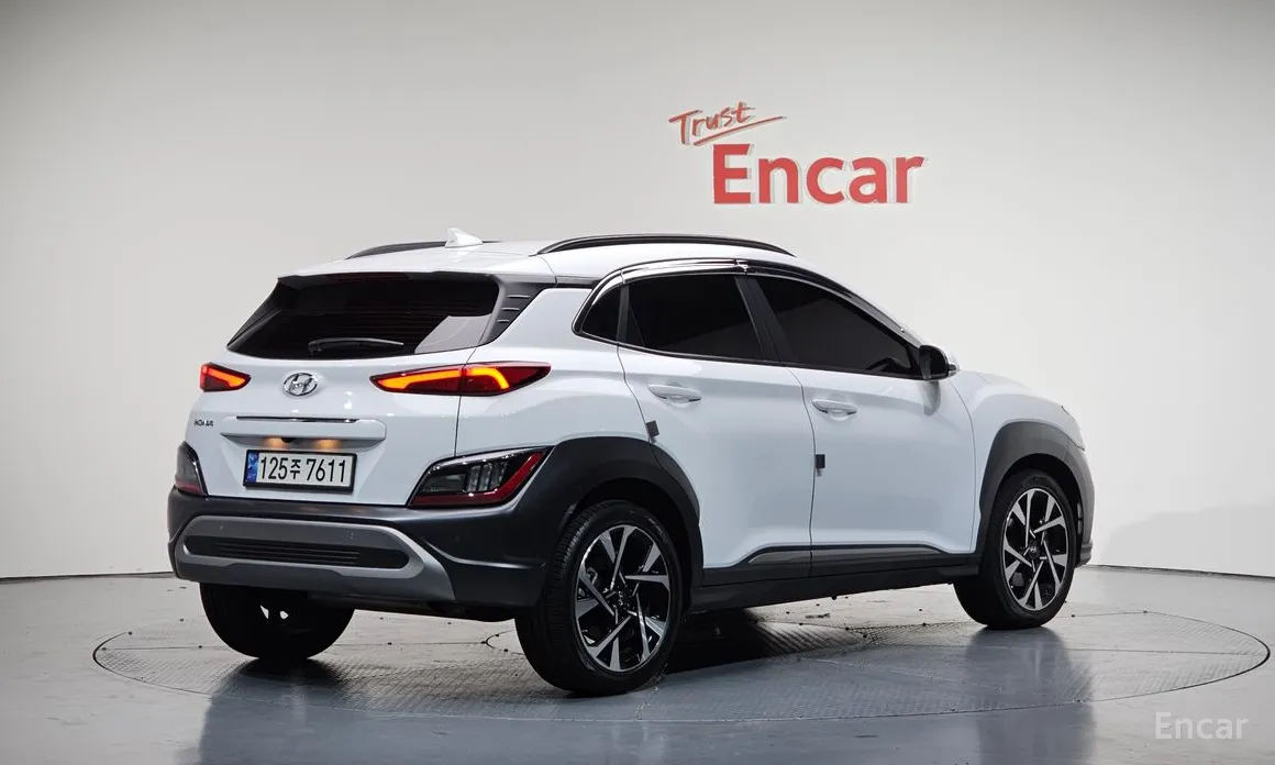 Фото 2 - Hyundai Kona