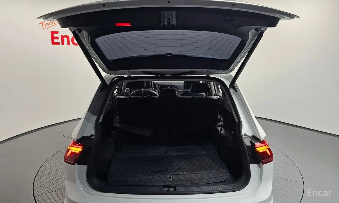 Фото 20 - Volkswagen Tiguan