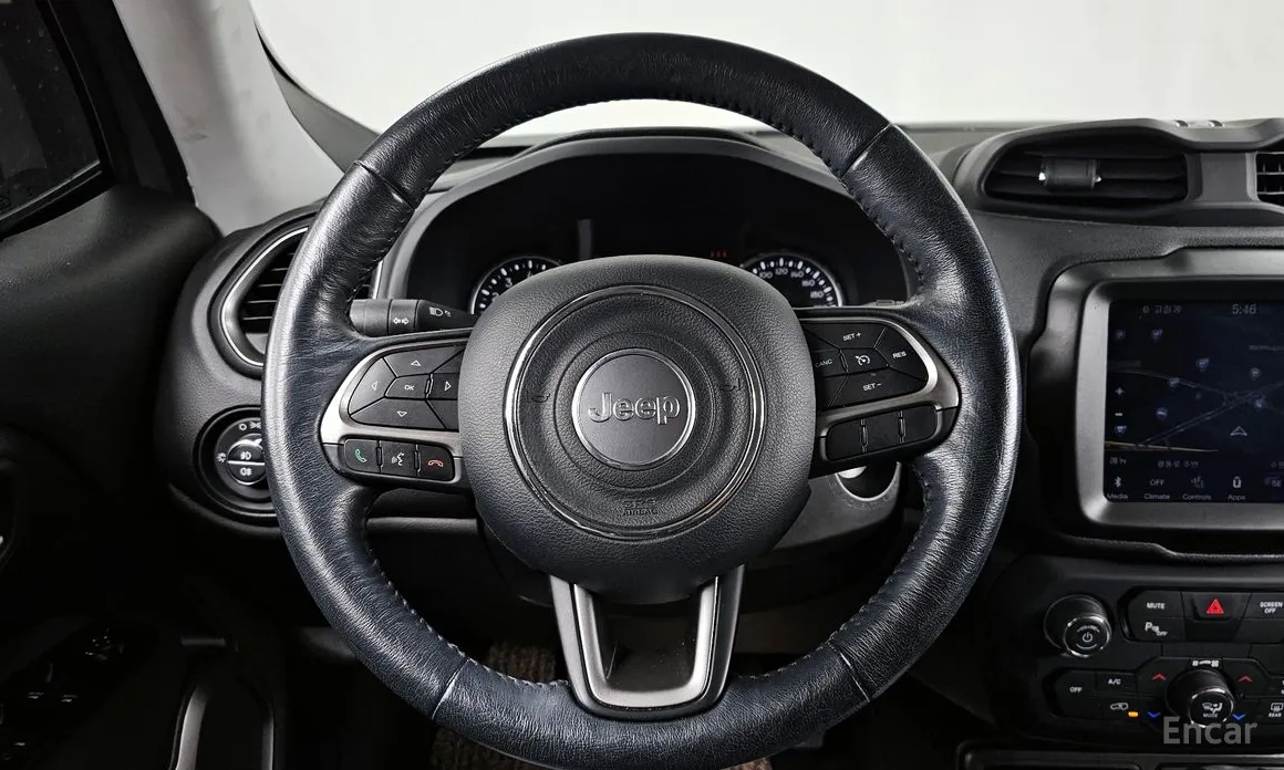 Фото 13 - Jeep Renegade