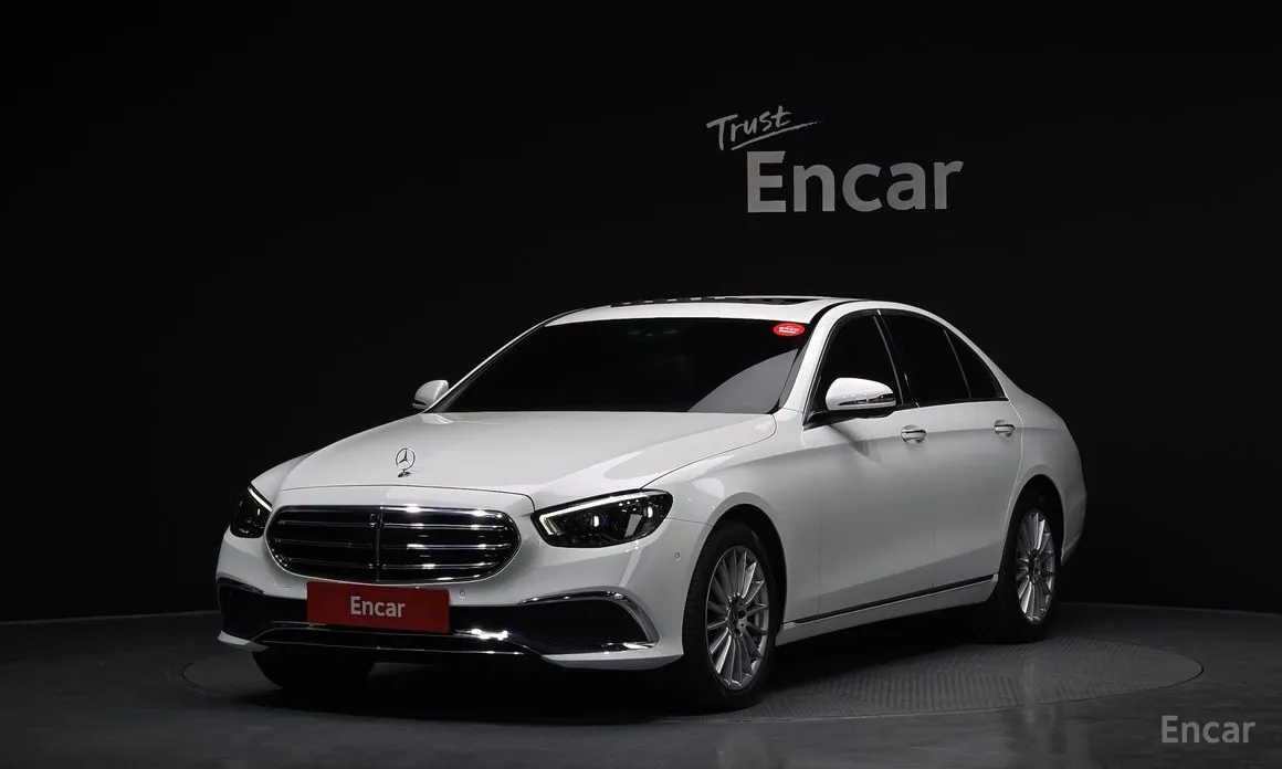 Фото 1 - Mercedes-Benz E-Class