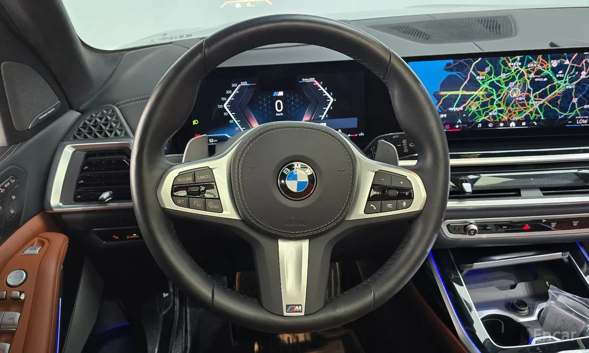 Фото 13 - BMW X7