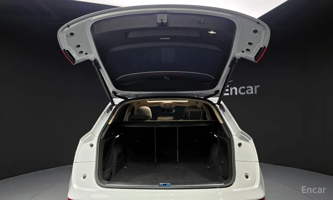 Фото 19 - Audi Q5