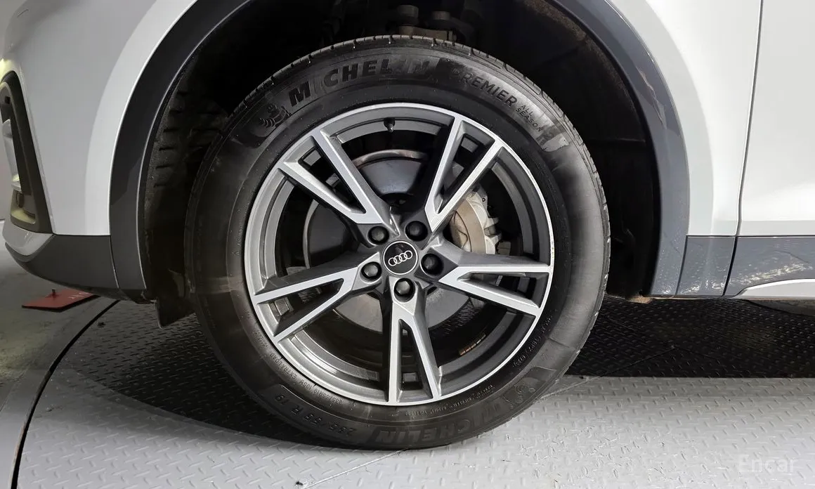 Фото 5 - Audi Q5