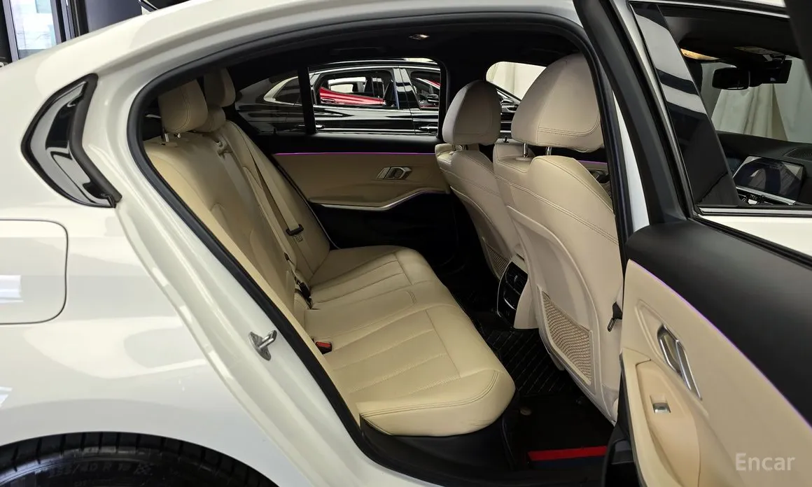 Фото 12 - BMW 3 Series