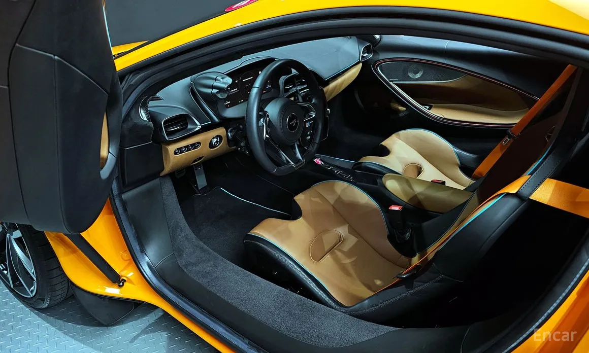 Фото 11 - McLaren Artura