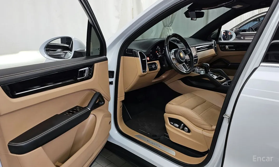 Фото 10 - Porsche Cayenne