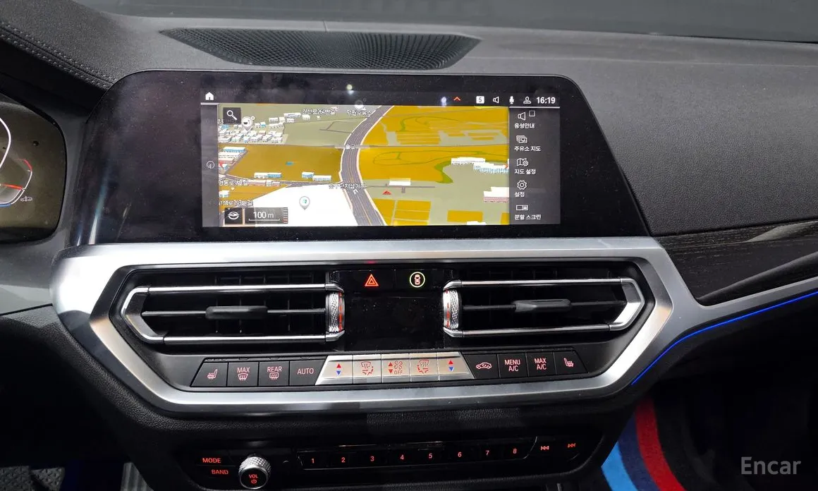 Photo 14 - BMW 3 Series