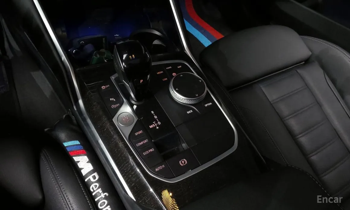 Photo 9 - BMW 3 Series